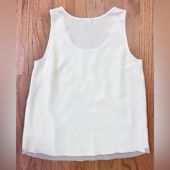 NIC+ZOE White Double Layer Tank Top w/ Grey/Black Intricate 3D Design Texture🤍 - Picture 5 of 7